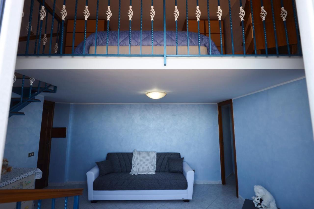 Laura House Apartment Наполи Екстериор снимка